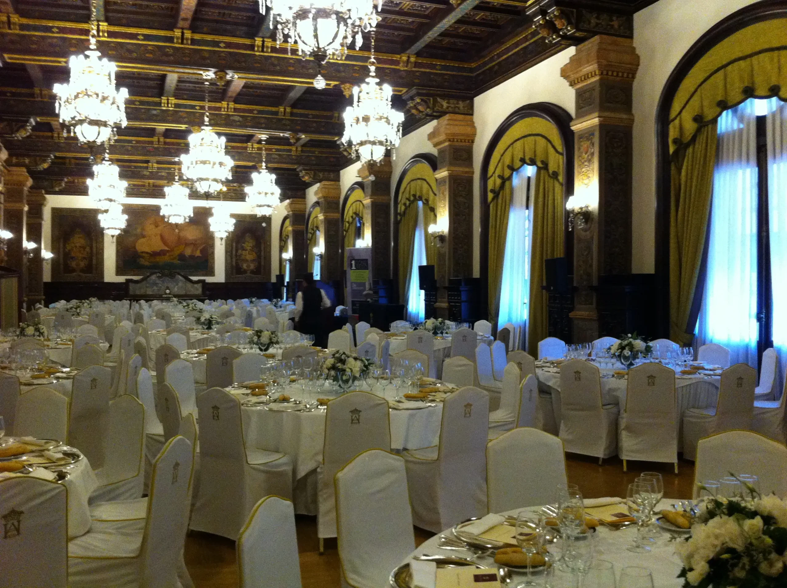 Sound system rental for a congress in Malaga.