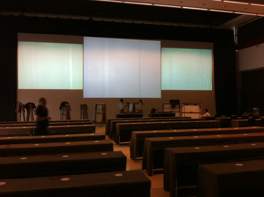 Projector and screen rental for an event in Malaga.