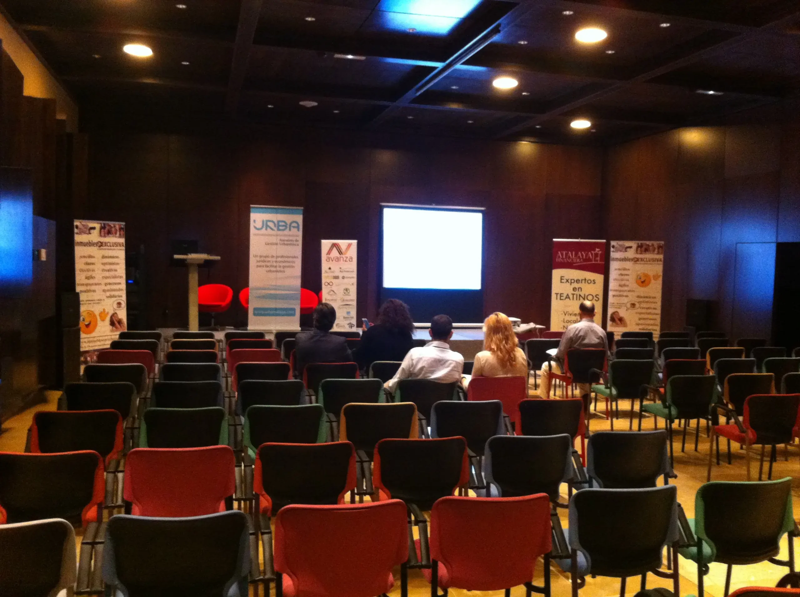 Sound, projector, and big screen for international events in Malaga.