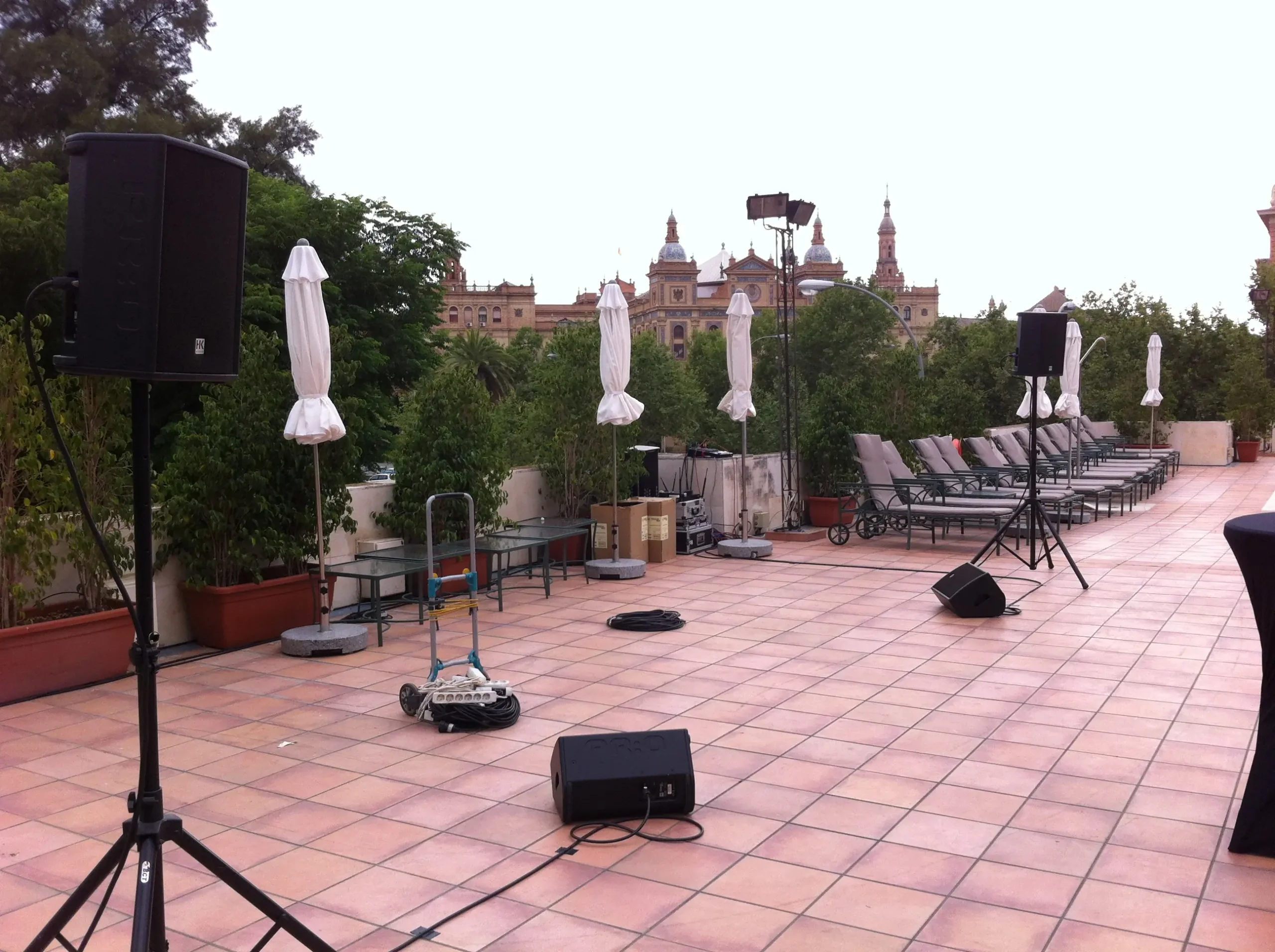 Sound system rental for an outdoor event in Malaga, Spain.